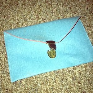Blue clutch